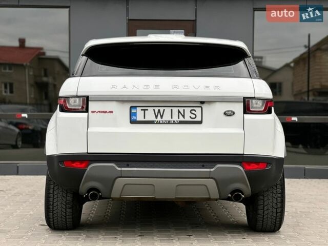 Білий Ленд Ровер Рендж Ровер Евок, об'ємом двигуна 2 л та пробігом 145 тис. км за 21500 $, фото 4 на Automoto.ua