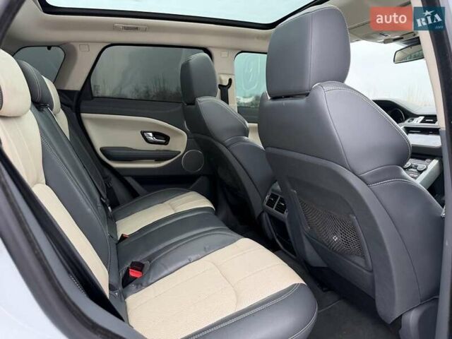 Білий Ленд Ровер Рендж Ровер Евок, об'ємом двигуна 2 л та пробігом 147 тис. км за 23500 $, фото 68 на Automoto.ua