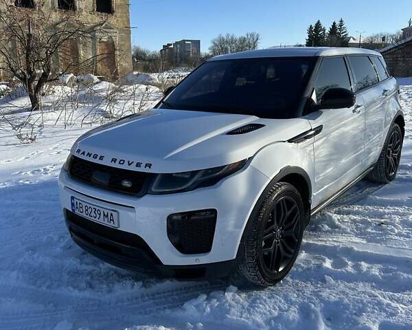 Білий Ленд Ровер Рендж Ровер Евок, об'ємом двигуна 2 л та пробігом 158 тис. км за 24000 $, фото 3 на Automoto.ua