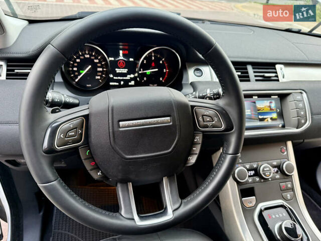 Белый Ленд Ровер Рендж Ровер Эвок, объемом двигателя 2 л и пробегом 90 тыс. км за 19850 $, фото 69 на Automoto.ua