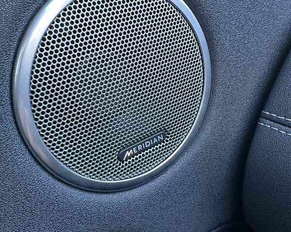 Білий Ленд Ровер Рендж Ровер Евок, об'ємом двигуна 2 л та пробігом 158 тис. км за 24000 $, фото 12 на Automoto.ua