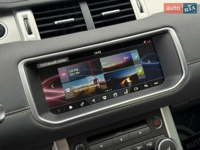 Білий Ленд Ровер Рендж Ровер Евок, об'ємом двигуна 2 л та пробігом 147 тис. км за 23500 $, фото 69 на Automoto.ua