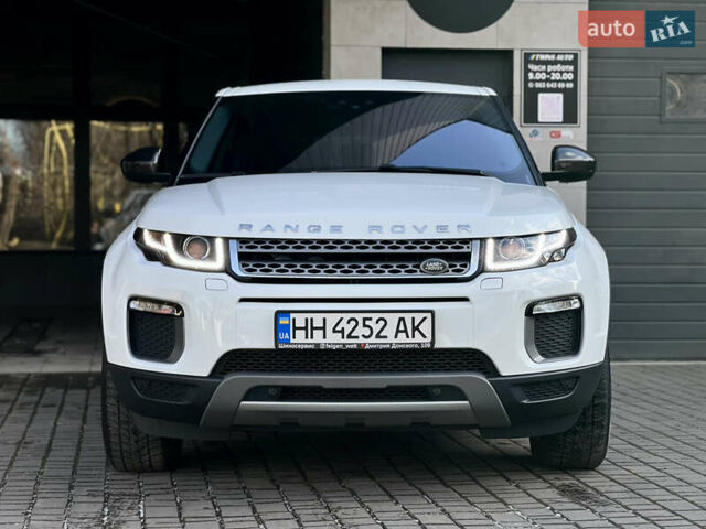 Білий Ленд Ровер Рендж Ровер Евок, об'ємом двигуна 2 л та пробігом 145 тис. км за 23000 $, фото 1 на Automoto.ua