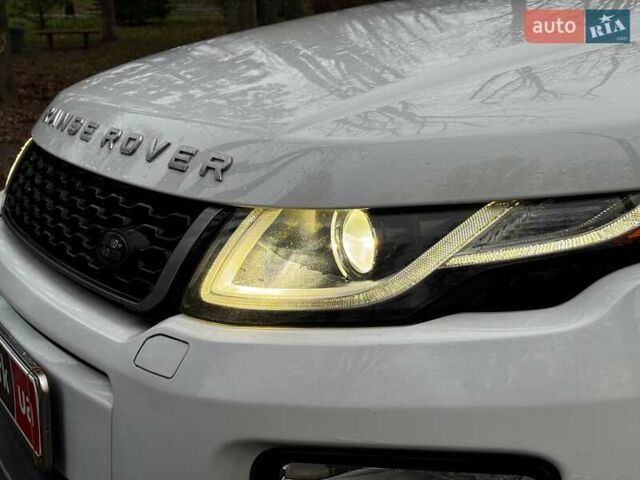 Білий Ленд Ровер Рендж Ровер Евок, об'ємом двигуна 2 л та пробігом 121 тис. км за 20240 $, фото 13 на Automoto.ua