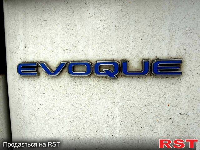 Белый Ленд Ровер Рендж Ровер Эвок, объемом двигателя 2 л и пробегом 17000 тыс. км за 17000 $, фото 10 на Automoto.ua