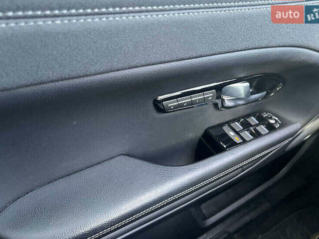 Белый Ленд Ровер Рендж Ровер Эвок, объемом двигателя 2 л и пробегом 79 тыс. км за 16000 $, фото 13 на Automoto.ua