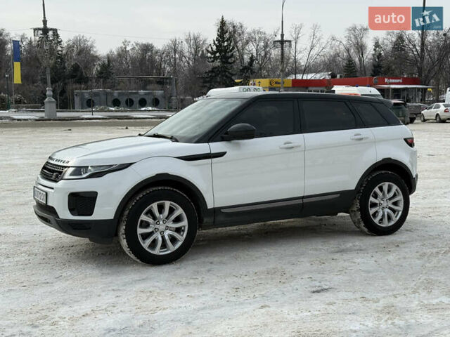 Белый Ленд Ровер Рендж Ровер Эвок, объемом двигателя 2 л и пробегом 75 тыс. км за 23500 $, фото 3 на Automoto.ua