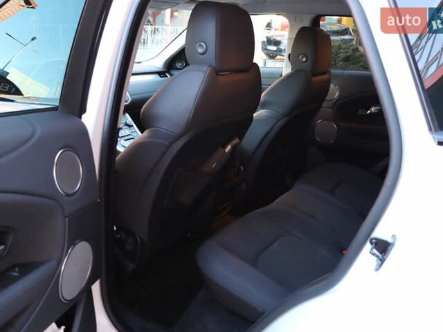 Білий Ленд Ровер Рендж Ровер Евок, об'ємом двигуна 2 л та пробігом 40 тис. км за 28900 $, фото 34 на Automoto.ua