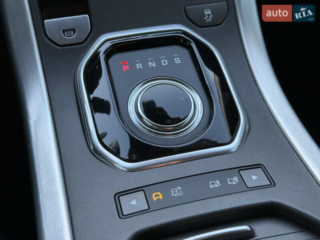 Білий Ленд Ровер Рендж Ровер Евок, об'ємом двигуна 2 л та пробігом 74 тис. км за 24500 $, фото 26 на Automoto.ua