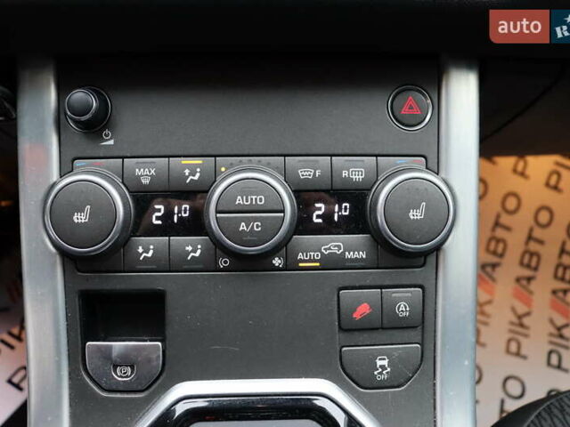 Белый Ленд Ровер Рендж Ровер Эвок, объемом двигателя 2 л и пробегом 67 тыс. км за 28900 $, фото 23 на Automoto.ua