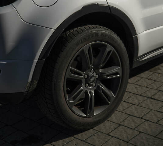 Білий Ленд Ровер Рендж Ровер Евок, об'ємом двигуна 2 л та пробігом 89 тис. км за 25700 $, фото 8 на Automoto.ua