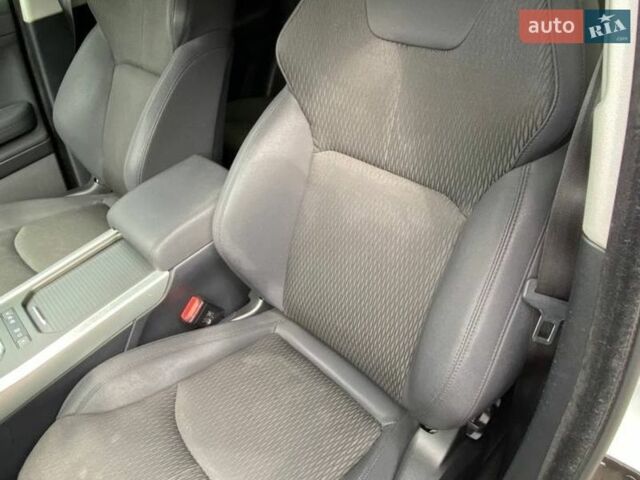 Білий Ленд Ровер Рендж Ровер Евок, об'ємом двигуна 2 л та пробігом 69 тис. км за 23800 $, фото 13 на Automoto.ua