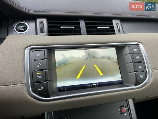 Білий Ленд Ровер Рендж Ровер Евок, об'ємом двигуна 2 л та пробігом 56 тис. км за 26400 $, фото 22 на Automoto.ua