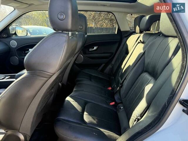 Белый Ленд Ровер Рендж Ровер Эвок, объемом двигателя 2 л и пробегом 177 тыс. км за 16400 $, фото 12 на Automoto.ua