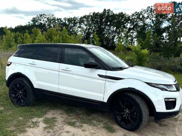Белый Ленд Ровер Рендж Ровер Эвок, объемом двигателя 2 л и пробегом 106 тыс. км за 27500 $, фото 4 на Automoto.ua