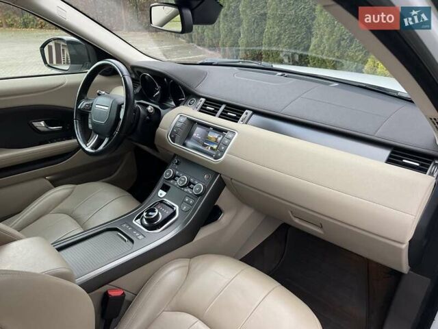 Білий Ленд Ровер Рендж Ровер Евок, об'ємом двигуна 2 л та пробігом 56 тис. км за 26400 $, фото 25 на Automoto.ua