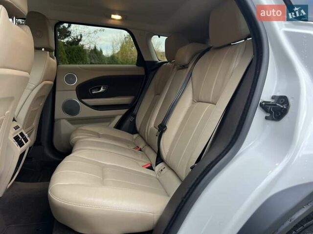 Білий Ленд Ровер Рендж Ровер Евок, об'ємом двигуна 2 л та пробігом 56 тис. км за 26400 $, фото 9 на Automoto.ua