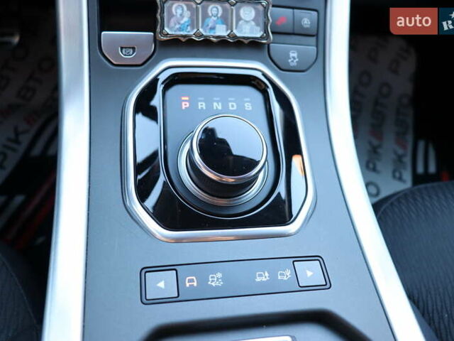 Білий Ленд Ровер Рендж Ровер Евок, об'ємом двигуна 2 л та пробігом 40 тис. км за 28900 $, фото 28 на Automoto.ua