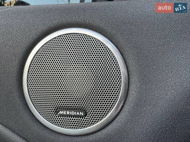 Белый Ленд Ровер Рендж Ровер Эвок, объемом двигателя 2 л и пробегом 103 тыс. км за 19500 $, фото 21 на Automoto.ua