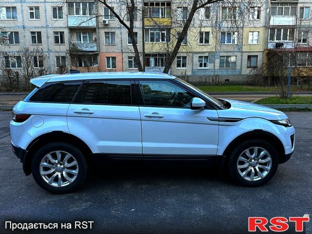 Белый Ленд Ровер Рендж Ровер Эвок, объемом двигателя 2 л и пробегом 140 тыс. км за 23500 $, фото 3 на Automoto.ua