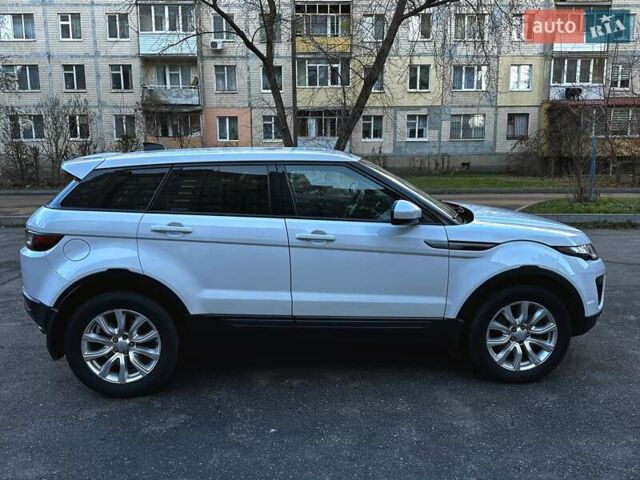 Белый Ленд Ровер Рендж Ровер Эвок, объемом двигателя 2 л и пробегом 140 тыс. км за 23500 $, фото 3 на Automoto.ua