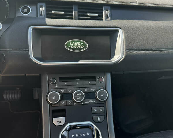 Белый Ленд Ровер Рендж Ровер Эвок, объемом двигателя 2 л и пробегом 200 тыс. км за 17000 $, фото 10 на Automoto.ua