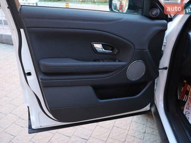 Білий Ленд Ровер Рендж Ровер Евок, об'ємом двигуна 2 л та пробігом 40 тис. км за 28900 $, фото 15 на Automoto.ua