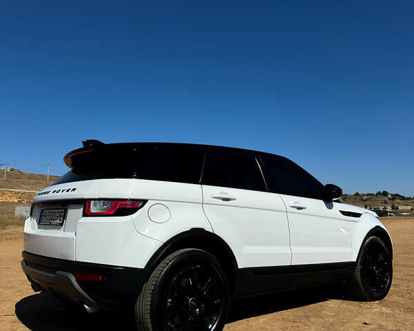 Білий Ленд Ровер Рендж Ровер Евок, об'ємом двигуна 2 л та пробігом 130 тис. км за 23000 $, фото 1 на Automoto.ua