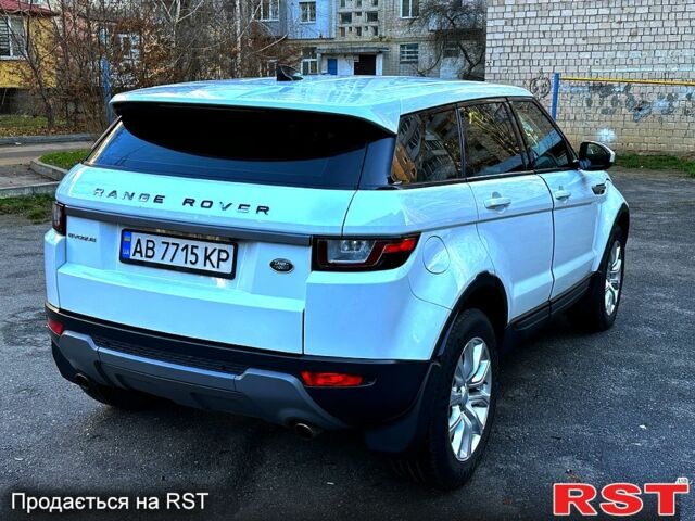 Белый Ленд Ровер Рендж Ровер Эвок, объемом двигателя 2 л и пробегом 140 тыс. км за 23500 $, фото 4 на Automoto.ua