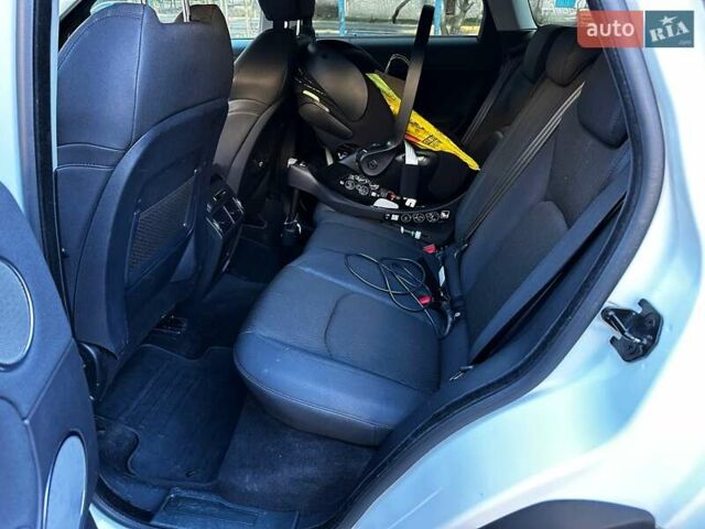 Белый Ленд Ровер Рендж Ровер Эвок, объемом двигателя 2 л и пробегом 140 тыс. км за 23500 $, фото 13 на Automoto.ua