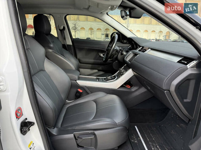 Белый Ленд Ровер Рендж Ровер Эвок, объемом двигателя 2 л и пробегом 75 тыс. км за 23500 $, фото 22 на Automoto.ua