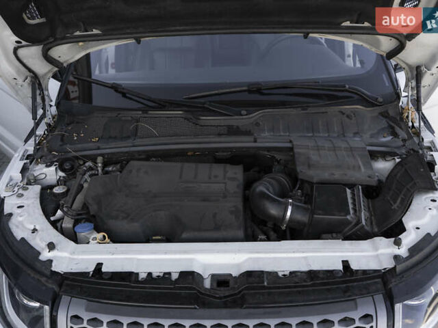 Білий Ленд Ровер Рендж Ровер Евок, об'ємом двигуна 2 л та пробігом 89 тис. км за 25700 $, фото 31 на Automoto.ua