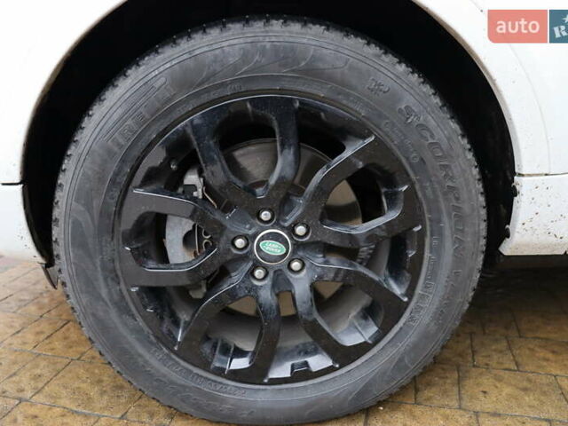 Белый Ленд Ровер Рендж Ровер Эвок, объемом двигателя 2 л и пробегом 67 тыс. км за 28900 $, фото 8 на Automoto.ua