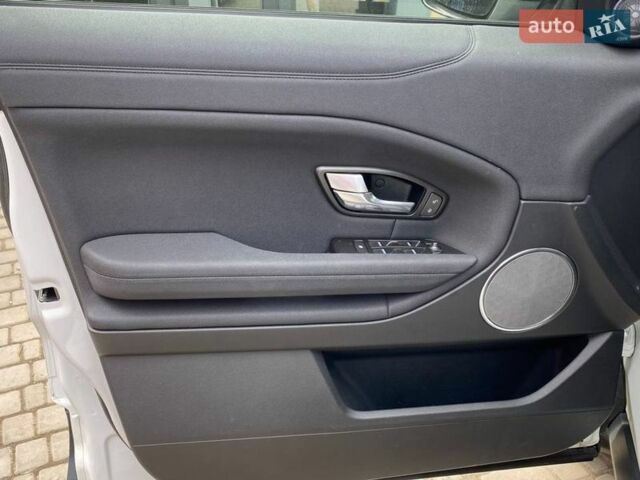 Білий Ленд Ровер Рендж Ровер Евок, об'ємом двигуна 2 л та пробігом 69 тис. км за 23800 $, фото 11 на Automoto.ua