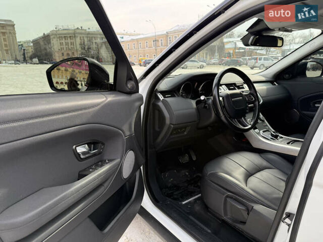 Белый Ленд Ровер Рендж Ровер Эвок, объемом двигателя 2 л и пробегом 75 тыс. км за 23500 $, фото 10 на Automoto.ua