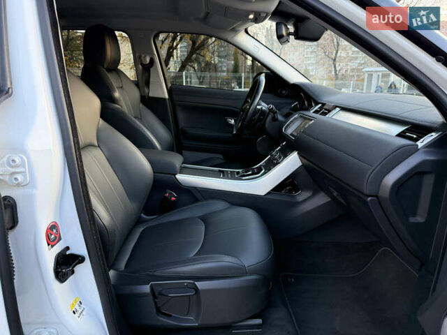 Білий Ленд Ровер Рендж Ровер Евок, об'ємом двигуна 2 л та пробігом 74 тис. км за 24500 $, фото 34 на Automoto.ua