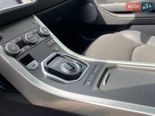 Білий Ленд Ровер Рендж Ровер Евок, об'ємом двигуна 2 л та пробігом 69 тис. км за 23800 $, фото 16 на Automoto.ua