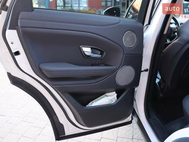 Білий Ленд Ровер Рендж Ровер Евок, об'ємом двигуна 2 л та пробігом 40 тис. км за 28900 $, фото 33 на Automoto.ua