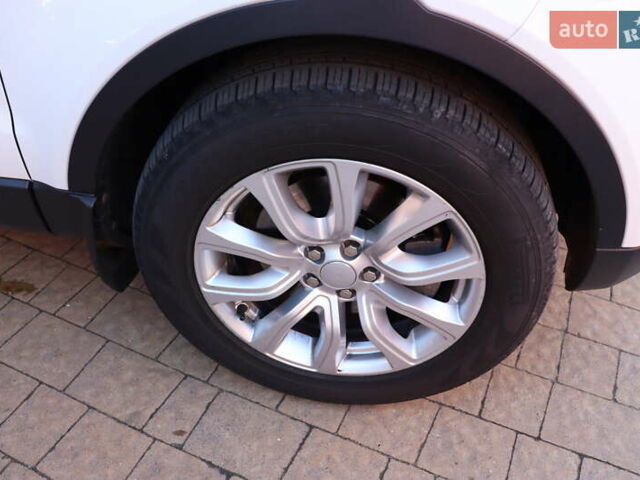 Білий Ленд Ровер Рендж Ровер Евок, об'ємом двигуна 2 л та пробігом 40 тис. км за 28900 $, фото 3 на Automoto.ua