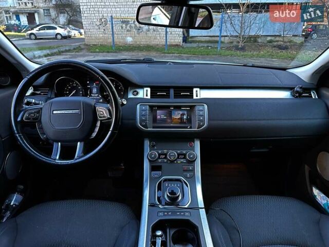 Белый Ленд Ровер Рендж Ровер Эвок, объемом двигателя 2 л и пробегом 140 тыс. км за 23500 $, фото 11 на Automoto.ua