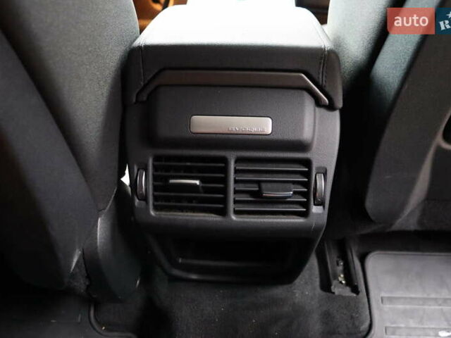 Белый Ленд Ровер Рендж Ровер Эвок, объемом двигателя 2 л и пробегом 67 тыс. км за 28900 $, фото 31 на Automoto.ua