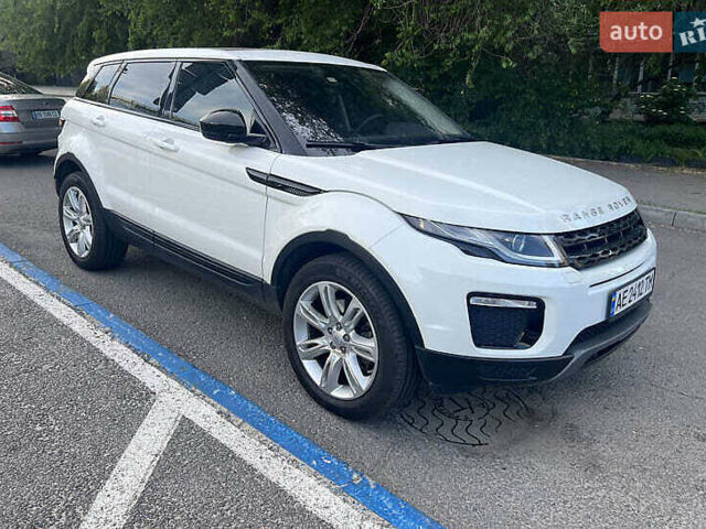 Белый Ленд Ровер Рендж Ровер Эвок, объемом двигателя 2 л и пробегом 79 тыс. км за 16000 $, фото 3 на Automoto.ua