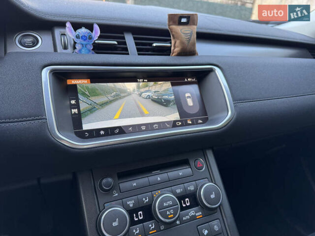 Білий Ленд Ровер Рендж Ровер Евок, об'ємом двигуна 2 л та пробігом 100 тис. км за 20000 $, фото 18 на Automoto.ua