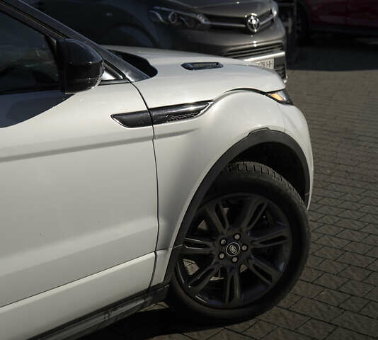 Білий Ленд Ровер Рендж Ровер Евок, об'ємом двигуна 2 л та пробігом 89 тис. км за 25700 $, фото 6 на Automoto.ua