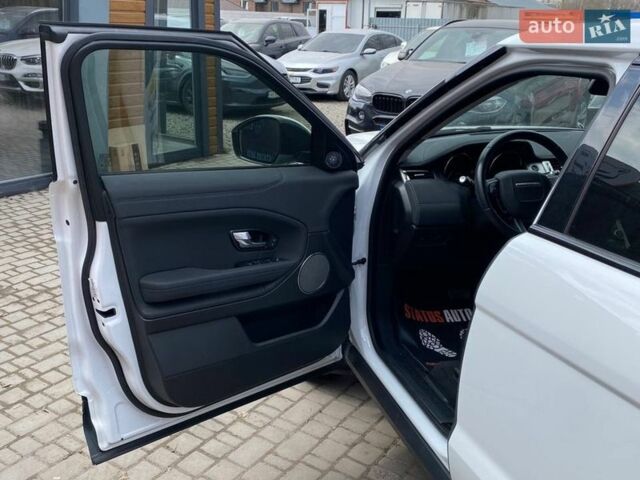 Білий Ленд Ровер Рендж Ровер Евок, об'ємом двигуна 2 л та пробігом 69 тис. км за 23800 $, фото 12 на Automoto.ua