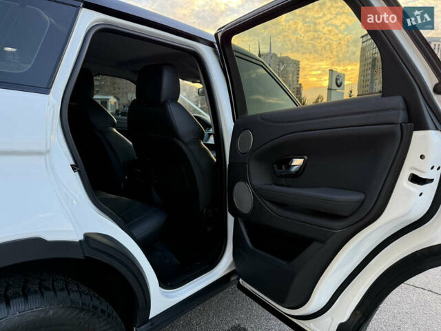 Білий Ленд Ровер Рендж Ровер Евок, об'ємом двигуна 2 л та пробігом 74 тис. км за 24500 $, фото 30 на Automoto.ua