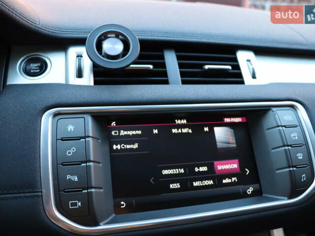 Білий Ленд Ровер Рендж Ровер Евок, об'ємом двигуна 2 л та пробігом 40 тис. км за 28900 $, фото 31 на Automoto.ua