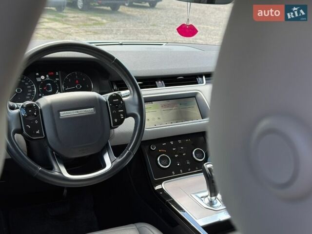Білий Ленд Ровер Рендж Ровер Евок, об'ємом двигуна 2 л та пробігом 63 тис. км за 36000 $, фото 5 на Automoto.ua