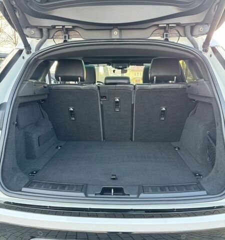 Белый Ленд Ровер Рендж Ровер Эвок, объемом двигателя 2 л и пробегом 99 тыс. км за 27999 $, фото 26 на Automoto.ua