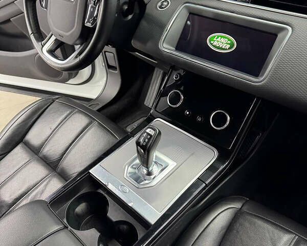 Білий Ленд Ровер Рендж Ровер Евок, об'ємом двигуна 2 л та пробігом 99 тис. км за 28500 $, фото 55 на Automoto.ua